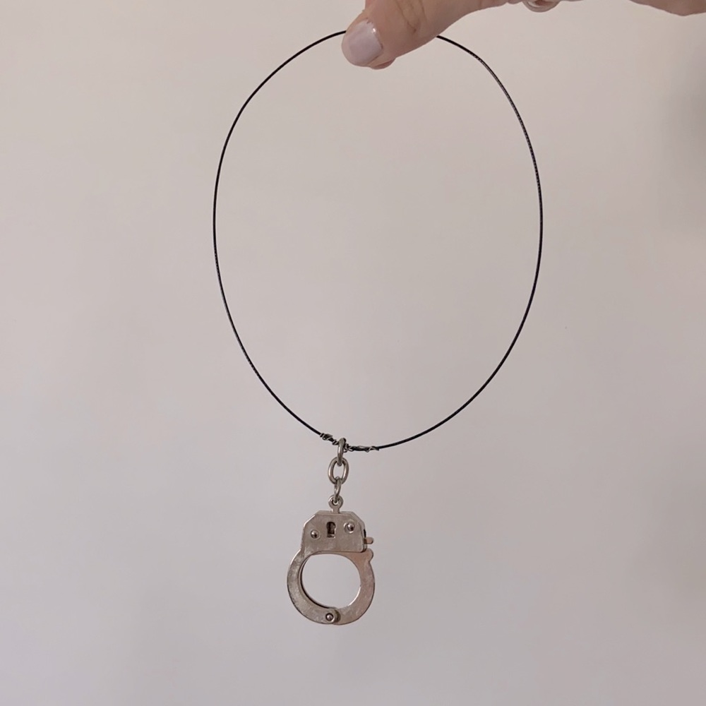 Handcuff choker (authentic)